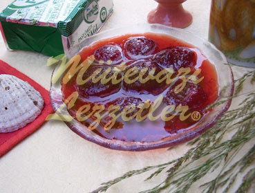 Çiyələk Mürəbbəsi